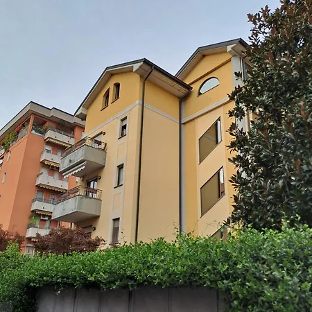 Casa Bea Elegante Mansarda Vicina A Fiera