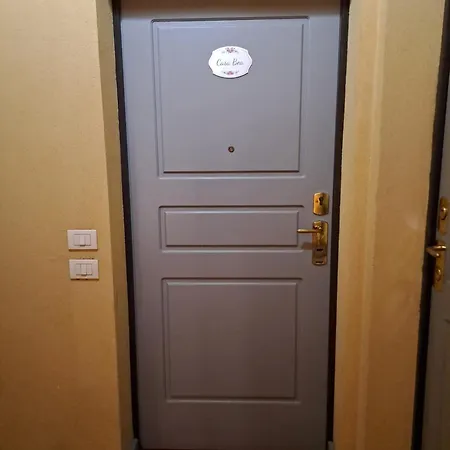 Casa Bea Elegante Mansarda Vicina A Fiera Appartement Pero